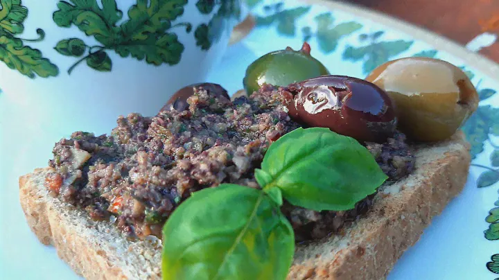 Закуска из маслин и оливок. Что подать к хлебной корзине. Невероятно вкусная и простая намазка