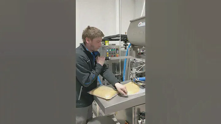Розлив пюре в упаковку bag in box